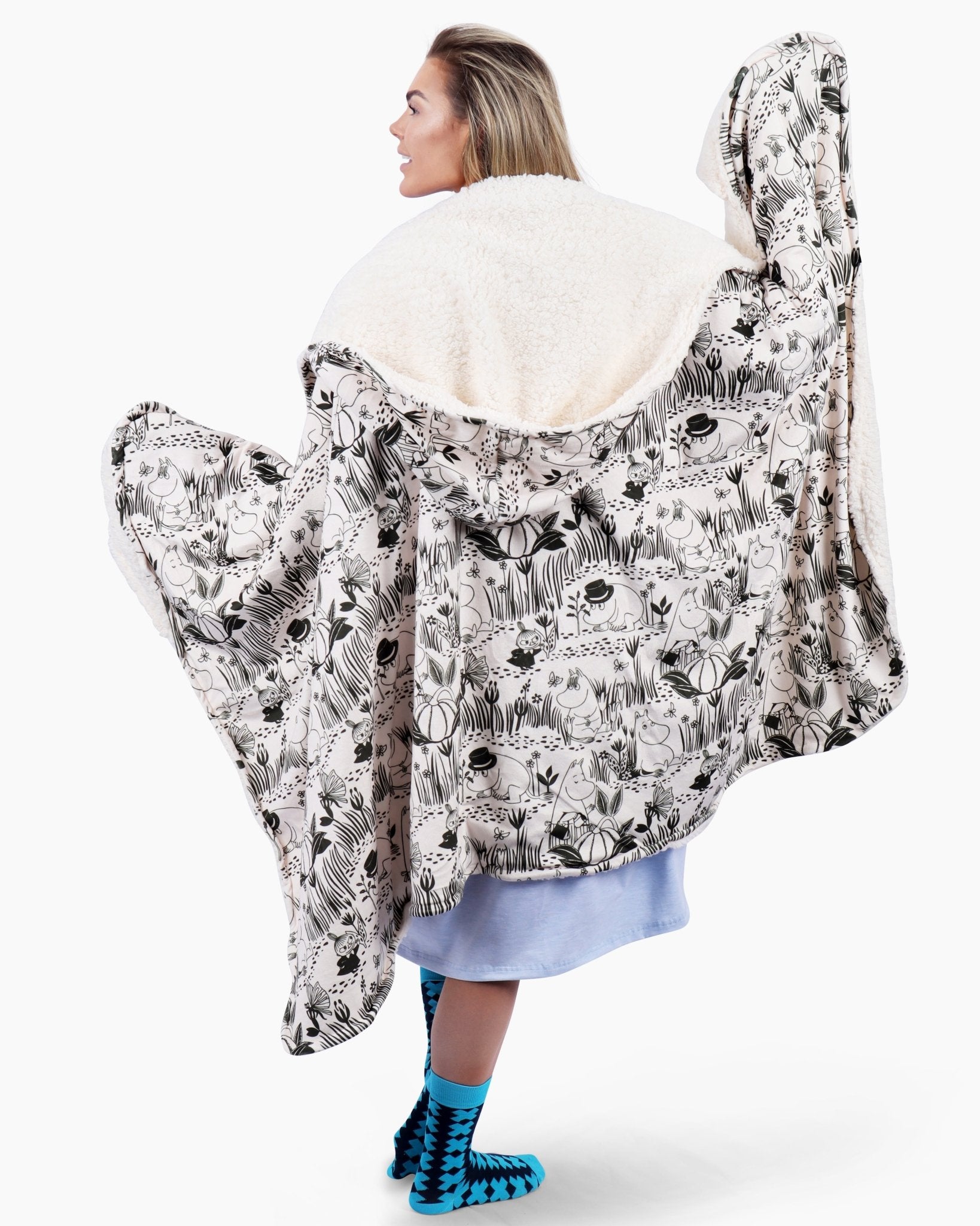 Mumin Garden Cozee Blanket - Cozee